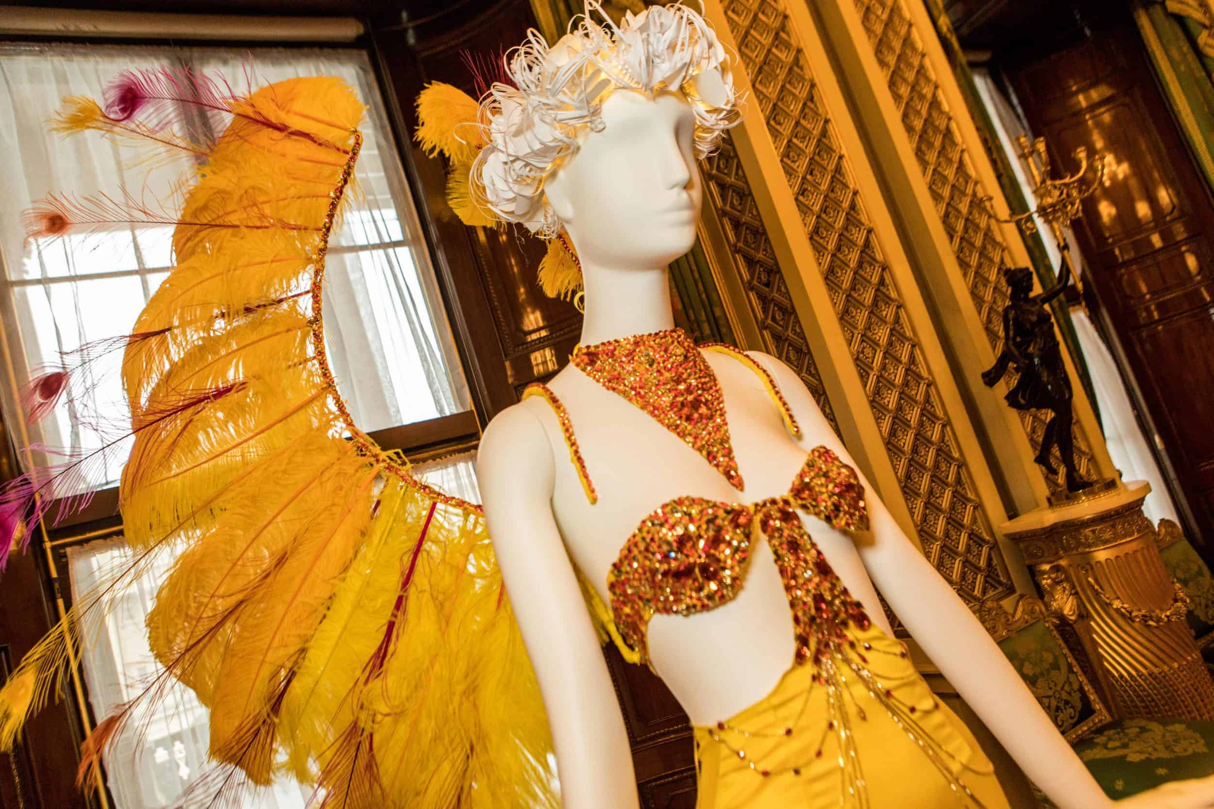 Mannequins BNatural à Buckingham Palace